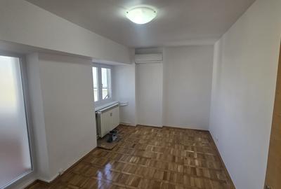 Apartament cu 5 camere semidecomandat în P-ța Unirii - 4
