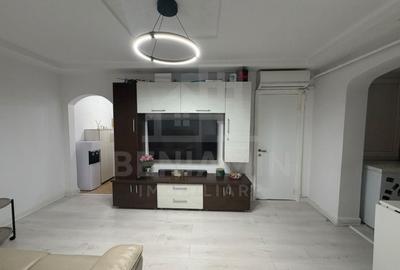 Apartament cu 3 camere semidecomandat în Valea Rosie