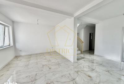Casă cu 4 camere cu Teren 312 Mp în Moșnița Nouă