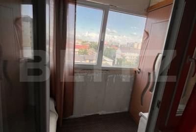 Apartament cu 3 camere decomandat în George Enescu