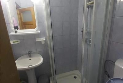 Apartament cu 2 camere semidecomandat în Olimpia-Stadion