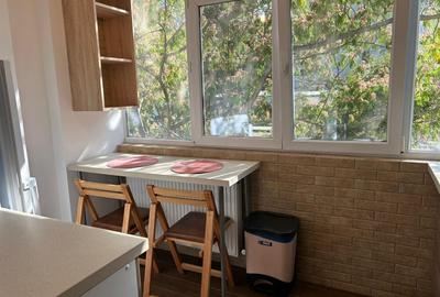 Apartament cu 3 camere decomandat în Central - 2