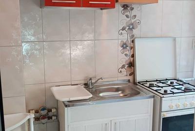Garsonieră decomandată în Berceni