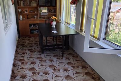 Casă cu 4 camere în Brebu