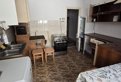 Casă cu 4 camere în 7 Noiembrie