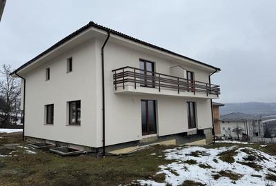 Duplex cu 4 camere cu Canalizare în Apahida - 2