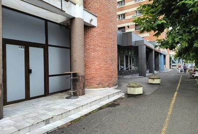 Spațiu comercial, de 70 mp, în Ultracentral