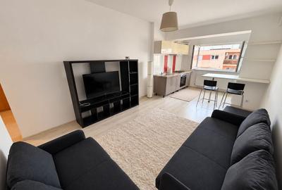 Apartament cu 2 camere semidecomandat, mobilat în Titan