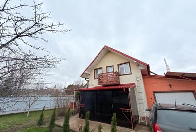 Casă individuală cu 3 camere cu Garaj în Central - 1