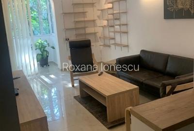 Apartament cu 3 camere decomandat, mobilat în Titan