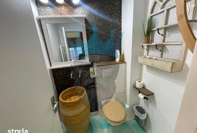 Apartament cu 3 camere decomandat, mobilat în Victoriei