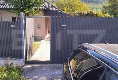 Casă cu 3 camere cu Teren 1000 Mp în Cășeiu