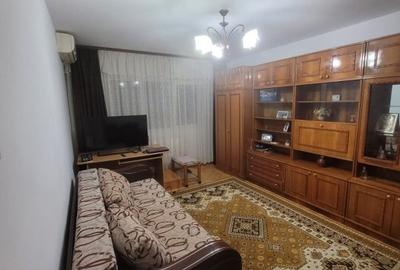 Apartament cu 3 camere decomandat, mobilat în Centru Civic - 1