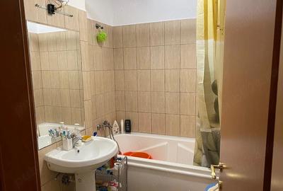 Apartament cu 2 camere decomandat în Platoul Izvor - 2