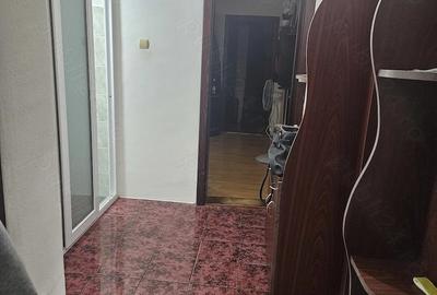Apartament cu 3 camere semidecomandat în Central - 3