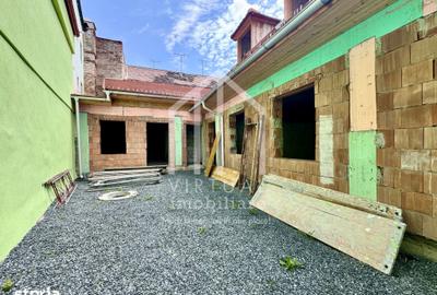 Casă cu 6 camere cu Teren 218 Mp în Central