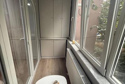 Apartament cu 3 camere semidecomandat în Micălaca