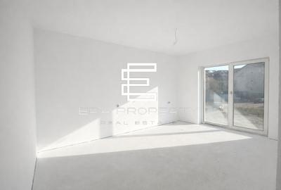 Duplex cu 4 camere cu Canalizare în Șelimbăr - 2