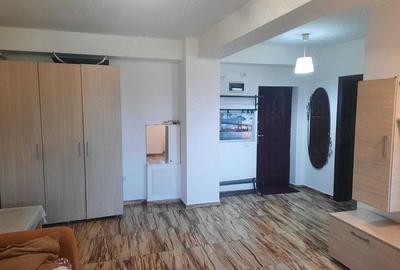 Apartament cu 2 camere semidecomandat în Gorjului