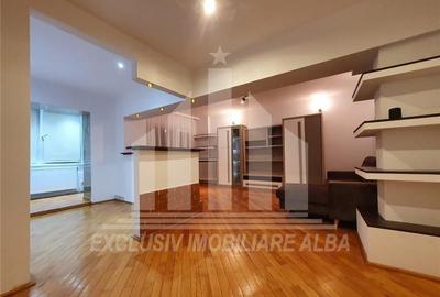 Apartament cu 2 camere decomandat, mobilat în Cetate