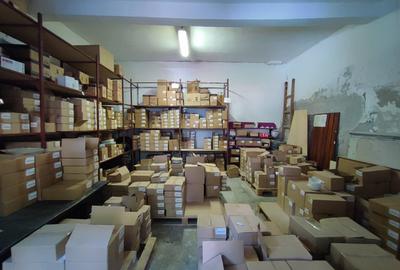 Casă individuală cu 3 camere cu Canalizare în Central - 4