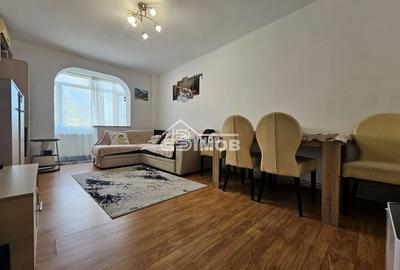 Apartament cu 3 camere, mobilat în Micro 8