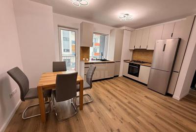Apartament cu 3 camere semidecomandat în Florești