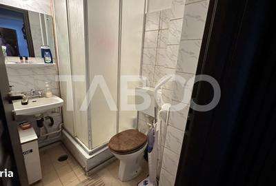 Apartament cu 4 camere decomandat în Ștrand