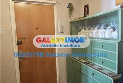 Apartament cu 2 camere decomandat în 1 Decembrie 1918 - 2