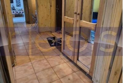Apartament cu 4 camere semidecomandat în Crângași