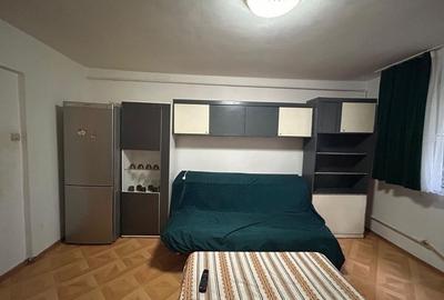 Garsonieră în Lipovei