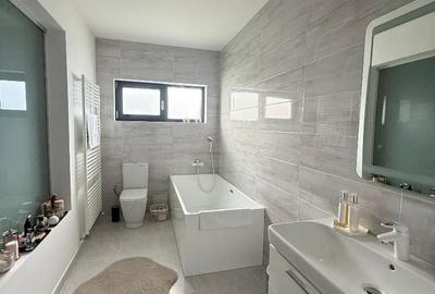 Casă cu 2 camere cu Teren 498 Mp în Cetate - 9