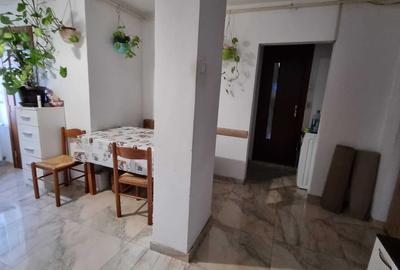 Apartament cu 2 camere decomandat în Apahida