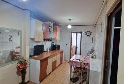 Apartament cu 3 camere decomandat în Nicolae Bălcescu - 4