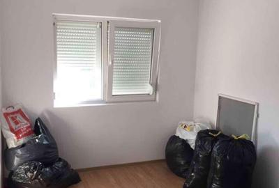Apartament cu 4 camere decomandat în Murfatlar