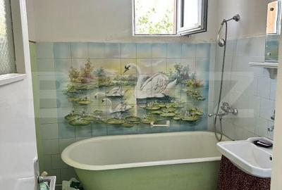 Apartament cu 3 camere semidecomandat în Micro 1