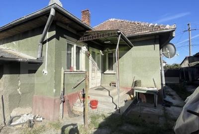 Casă individuală cu 2 camere cu Teren 769 Mp în Gherla