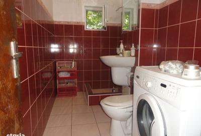 Apartament cu 4 camere decomandat în Micălaca