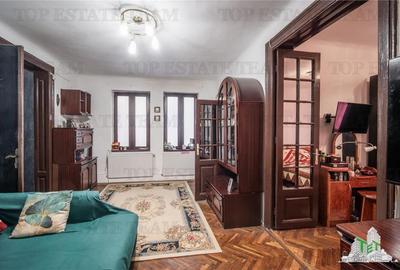 Casă individuală cu 7 camere cu Canalizare în Central - 13