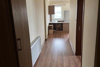 Apartament cu 2 camere decomandat în Calea Moldovei
