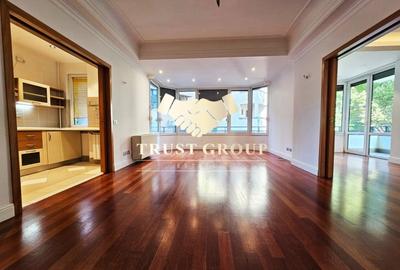 Apartament cu 3 camere semidecomandat, mobilat în Arcul de Triumf