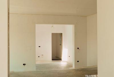 Casă cu 4 camere cu Teren 270 Mp în Central