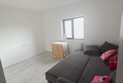 Casă cu 7 camere cu Teren 1400 Mp în Central