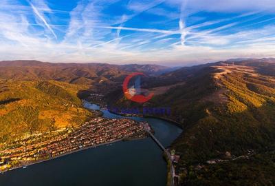 Teren intravilan de 3400 mp, în Central