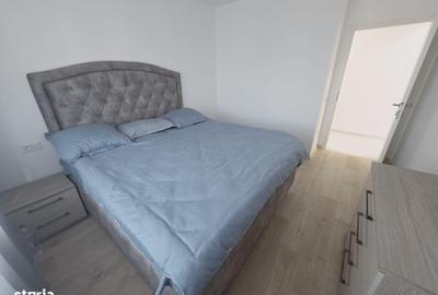 Apartament cu 3 camere în Tractorul