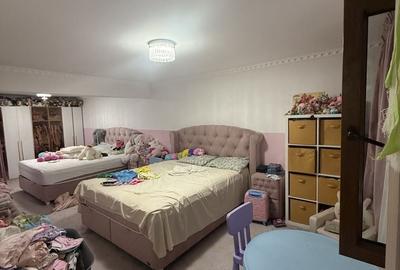Casă cu 3 camere în Andronache