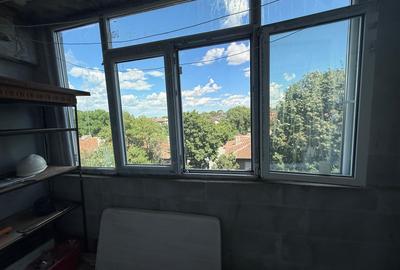 Apartament cu 3 camere decomandat în Medgidia - 11