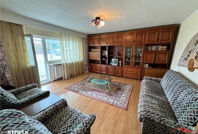 Apartament cu 3 camere decomandat, mobilat în Brăilei