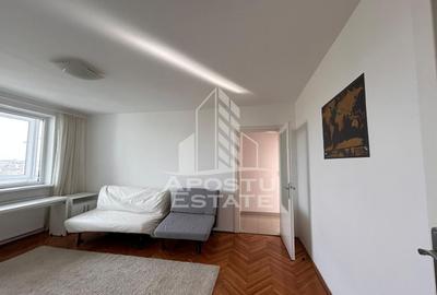 Apartament cu 3 camere semidecomandat, mobilat în Central - 4