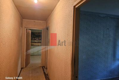 Apartament cu 3 camere semidecomandat în Titan - 3